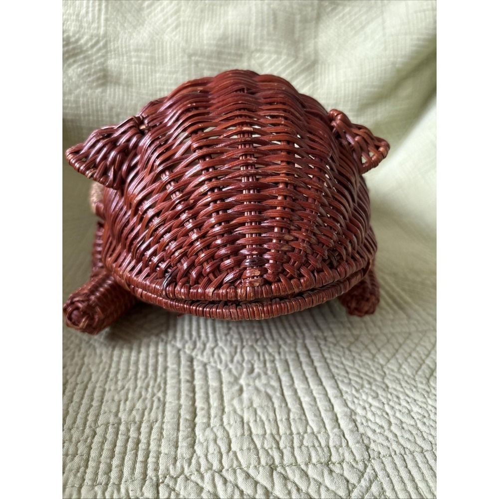 Vintage Wicker Frog Basket – Boho Coastal Rattan Decor 2-tone Brown 13x8"